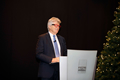 „Lieben Sie die Zukunft“, appelliert Prof. Dr. Friedhelm Loh an Jubilare und Auszubildende.